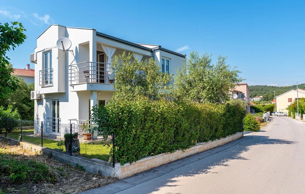 Amazing Home in Bibinje With Wifi and 4 Bedrooms