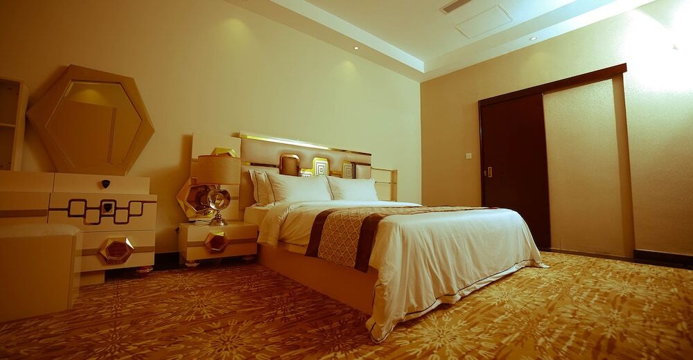 The Grand Mountain Hotel