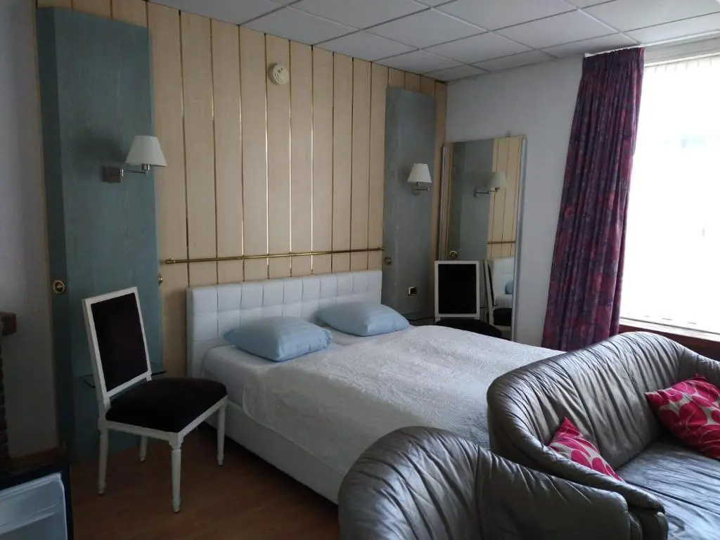 Comfort room