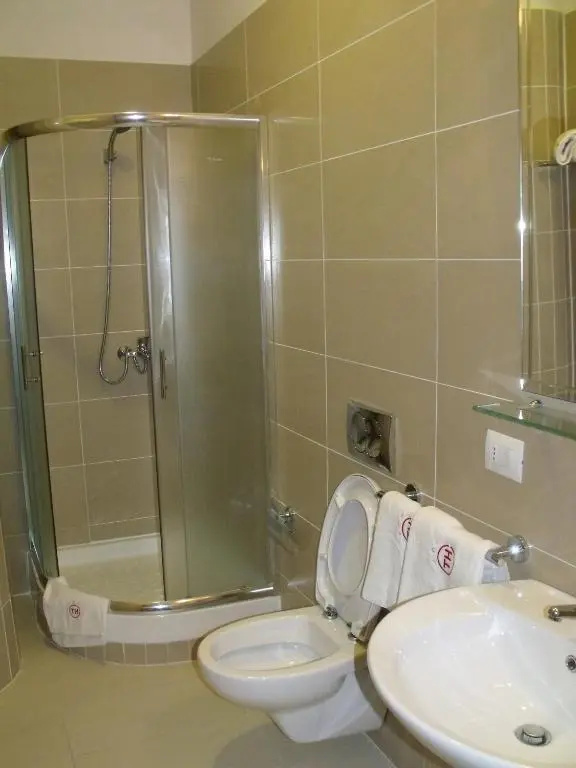 Hotel Terminal Tirana - Chambres