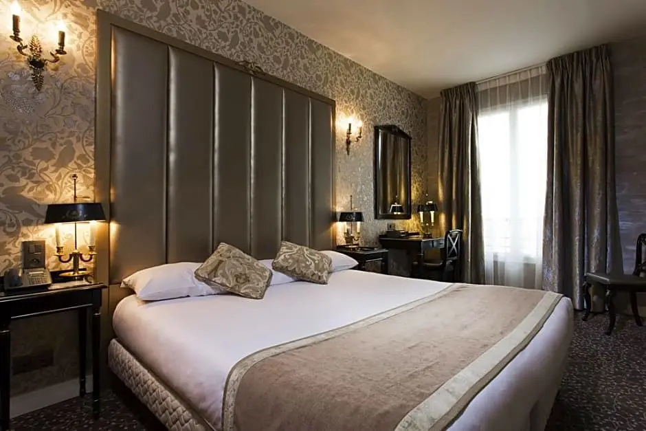 Deluxe Double room with view (full double bed)