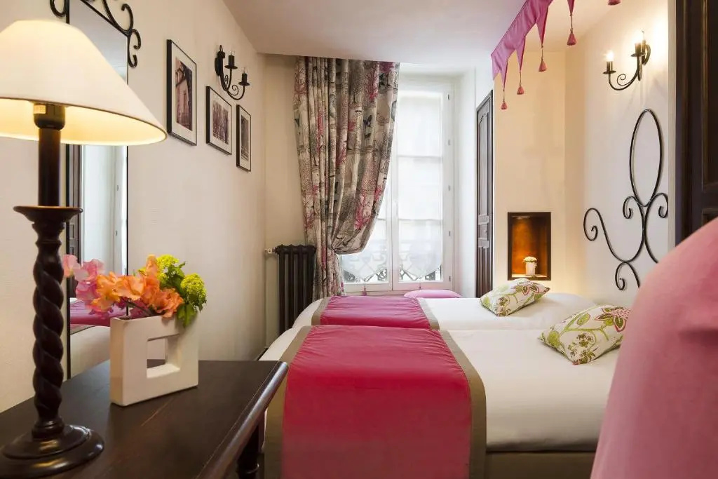 Standard Double room (twin beds)