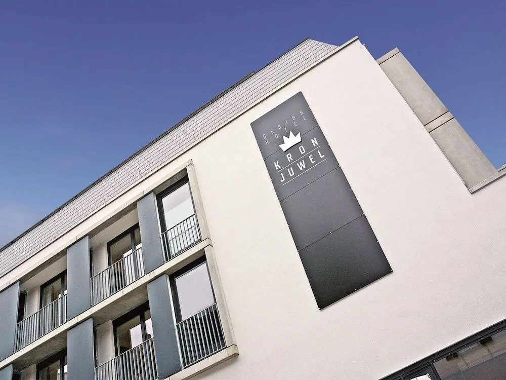 Digital Hotel Kronjuwel by BRIGHT Waldkirch - Self Check-in