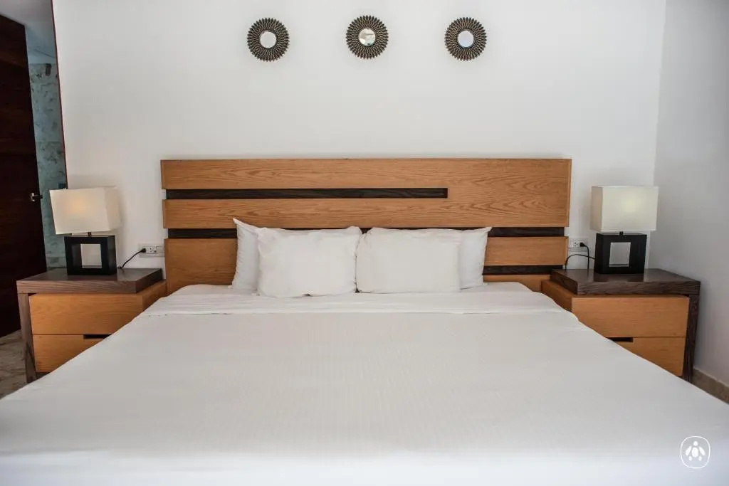 2 Bedrooms Villa
