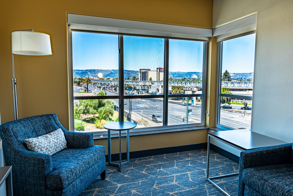 Holiday Inn & Suites Oakland Airport by IHG - Général