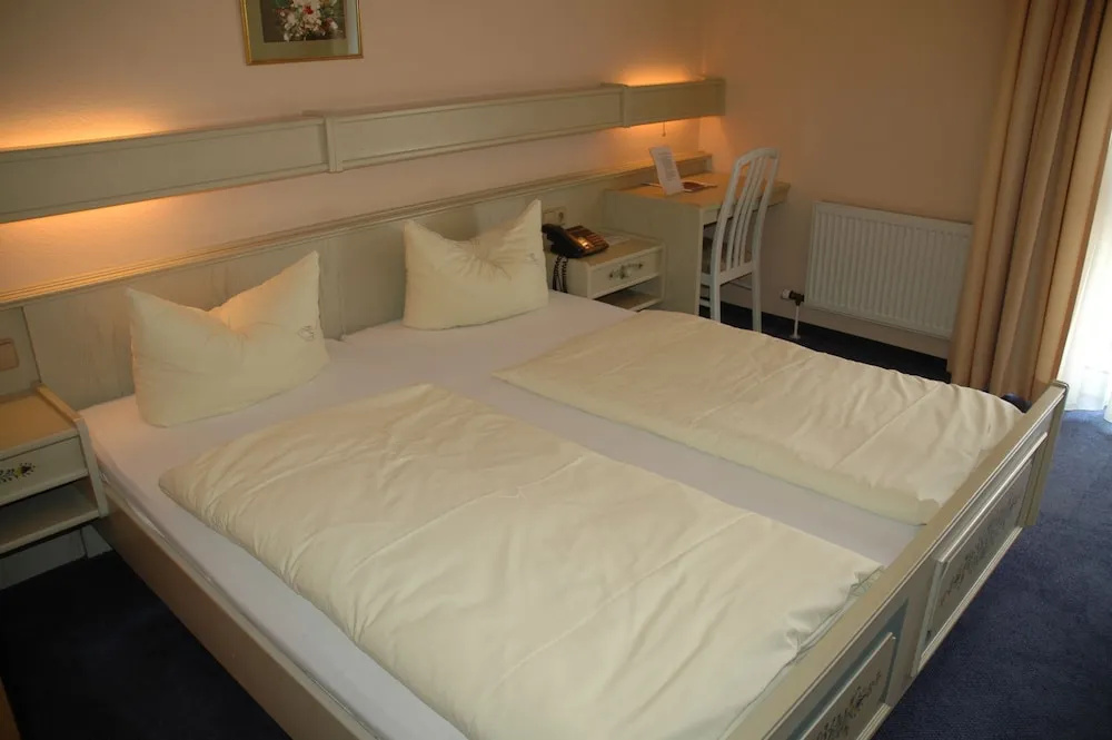 Hotel Zum Neuen Schwan - Chambres