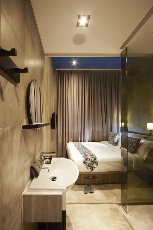 Одноместный номер Premium двуспальная кровать в Hotel YAN
