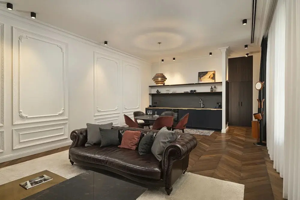 Luxury Suite