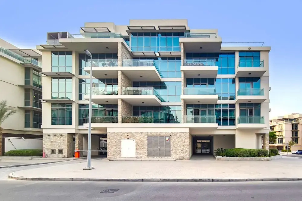 Easygo-upgraded 1bdr Polo Residence