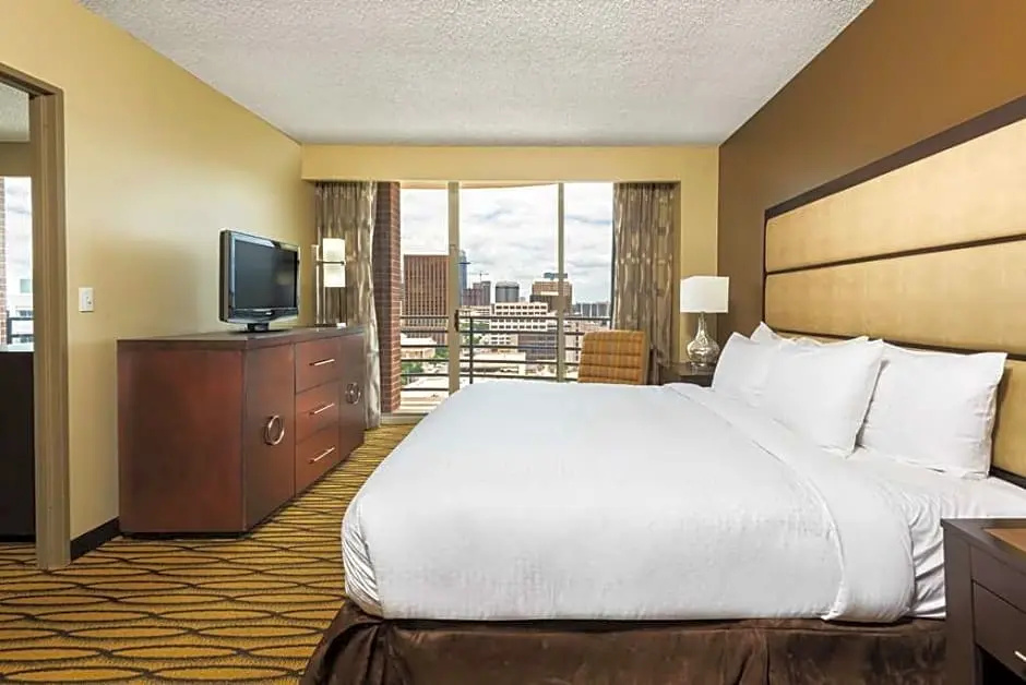 DoubleTree Suites by Hilton Austin Downtown Capitol - Chambres