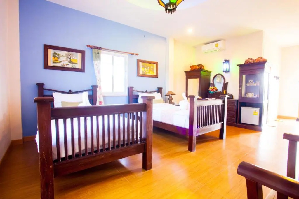 P Paradise Hotel - Chambres