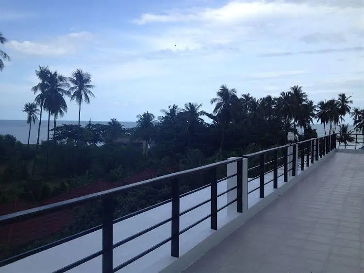 Beach & Waterfront