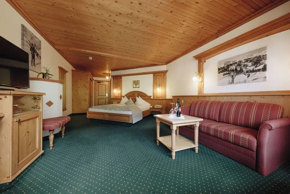Superior Double room with balcony and with mountain view (full double bed)