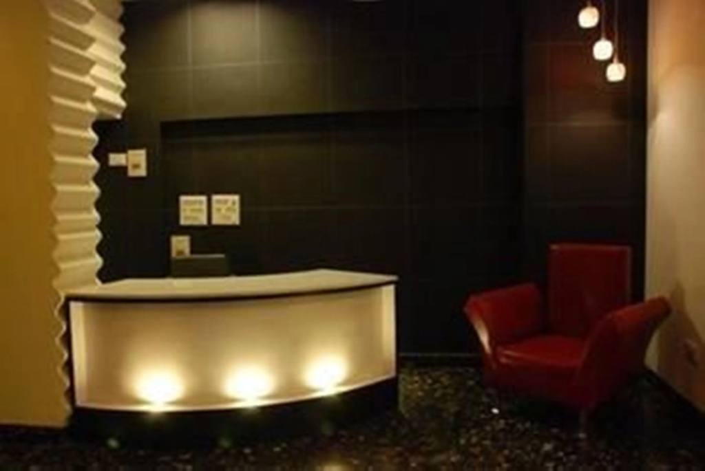 Lobby & Reception