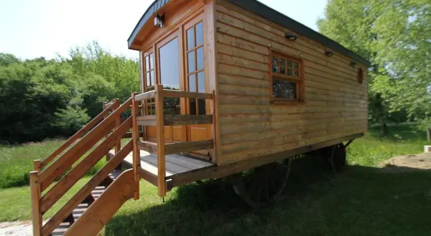 Voir la photo 4 — Roulotte-Cabane de la Vallette