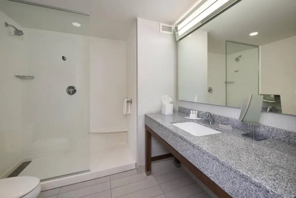 Courtyard by Marriott Richmond Downtown - Chambres