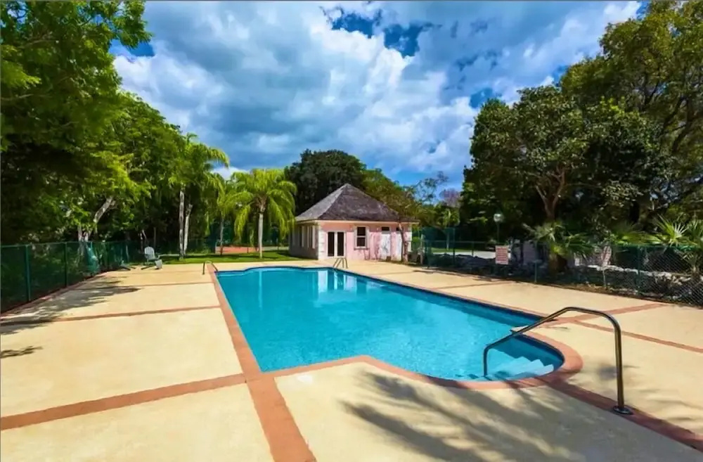 The Blue Inn Villa, 3 Bedroom Vacation Home — фото 3
