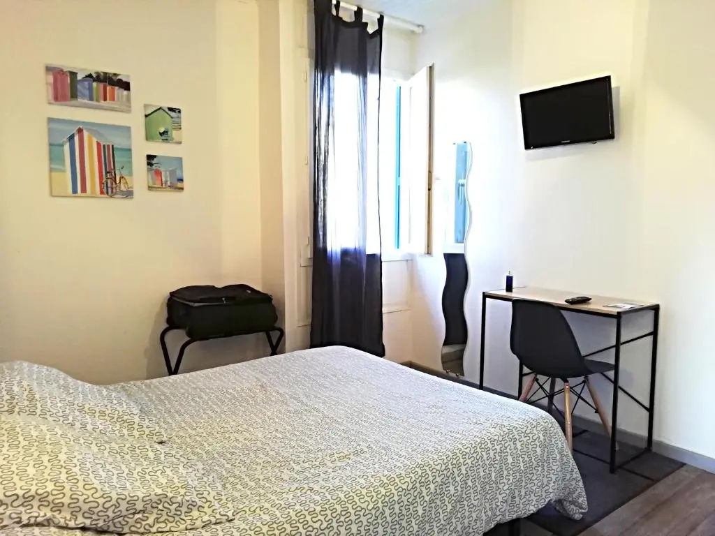 Standard Double room (full double bed)