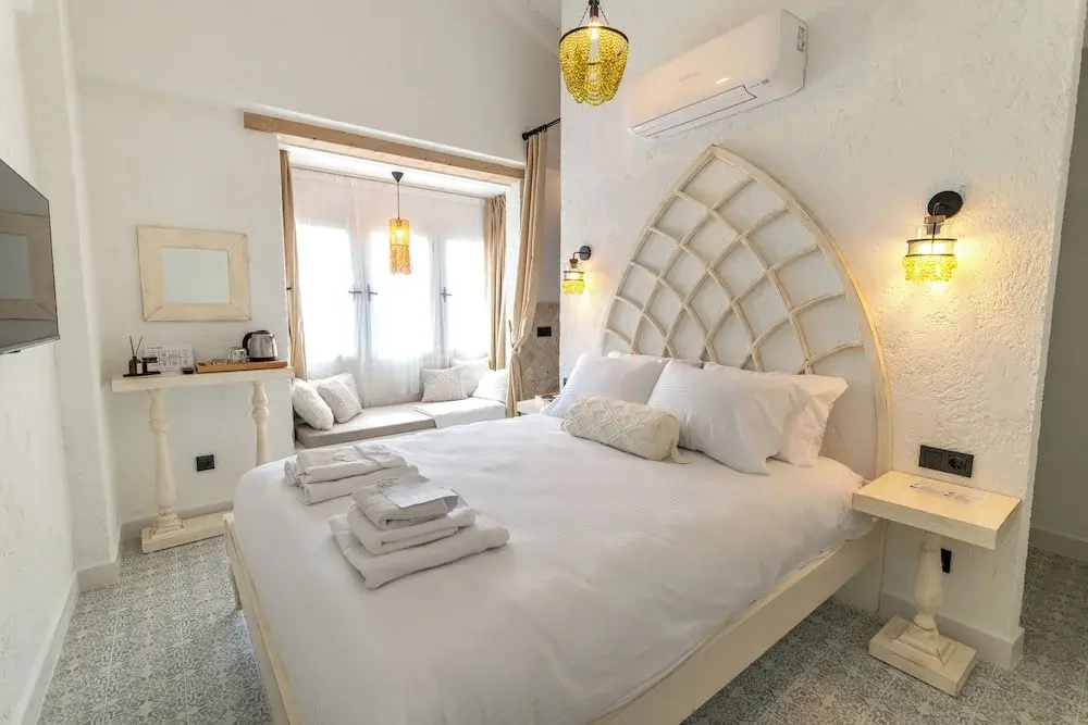 Comfort room