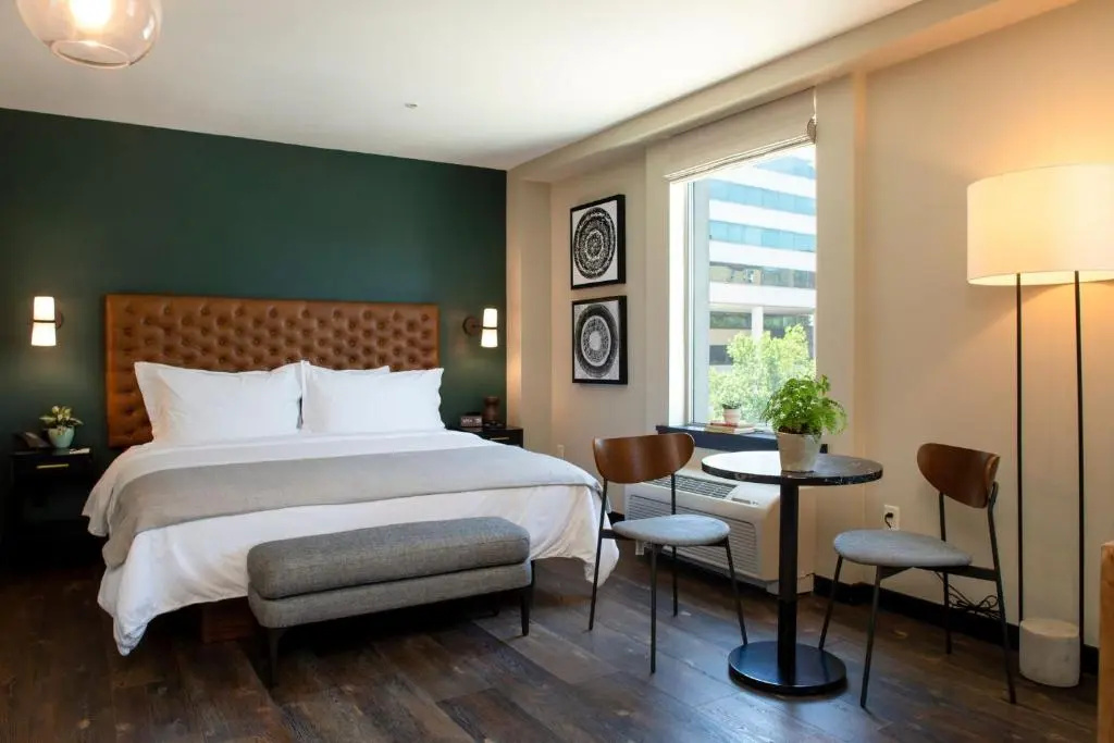 The Lloyd Stamford, Tapestry Collection by Hilton - Chambres