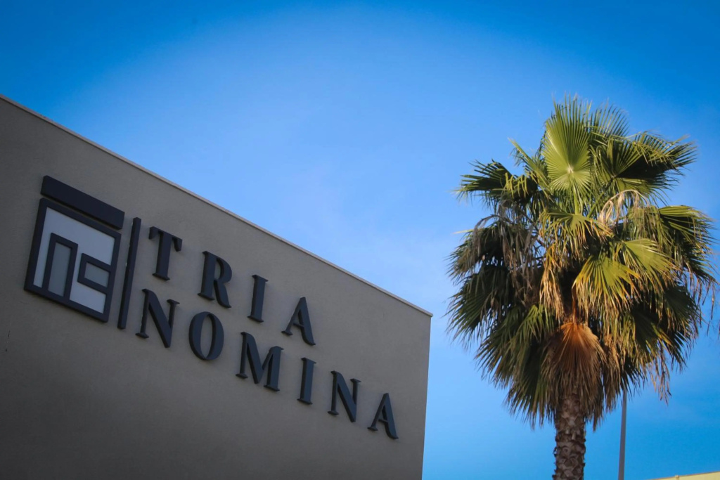 TRIA NOMINA Apartamentos Turisticos