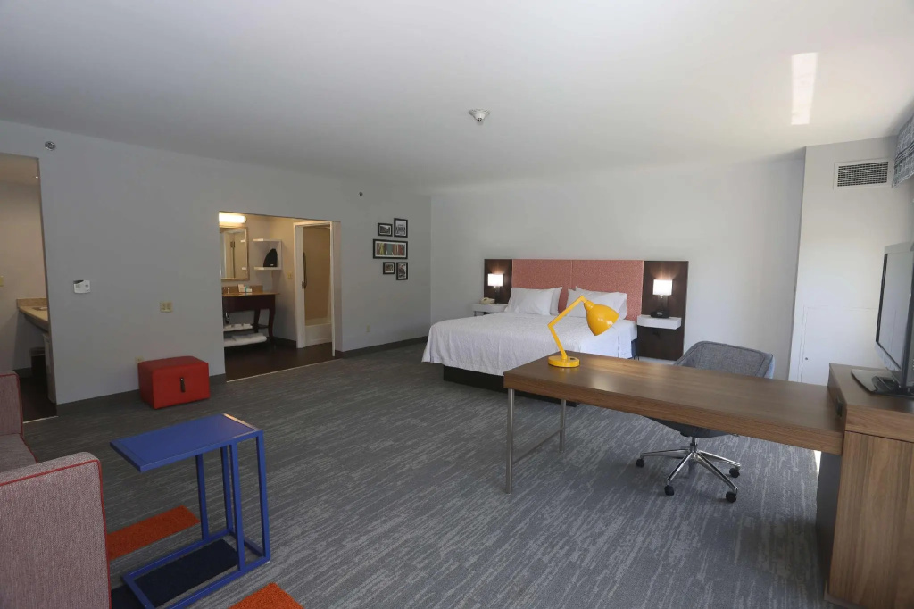 Double Studio (full double bed)