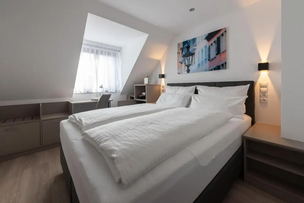 Economy room