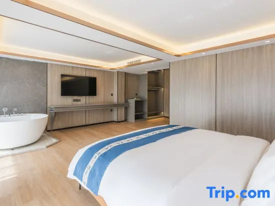 Standard Double room with mountain view (full double bed)