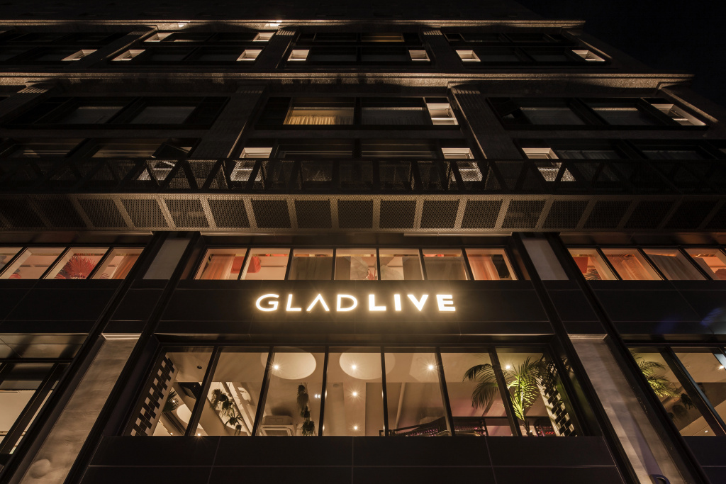Glad Live Gangnam