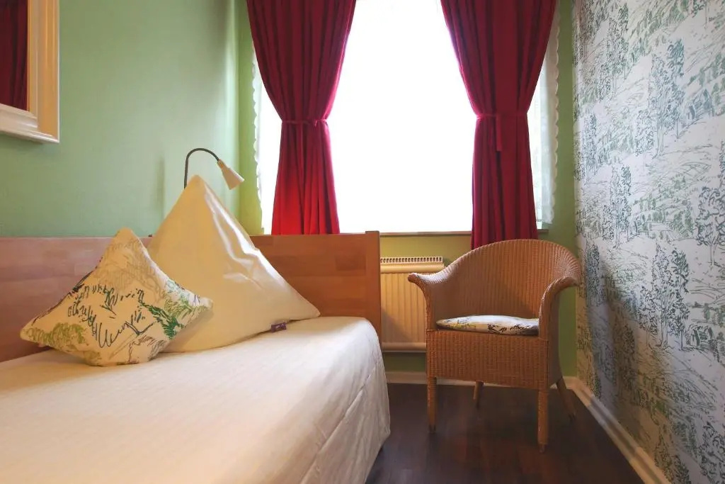 Gasthaus Hotel Bremen - Chambres