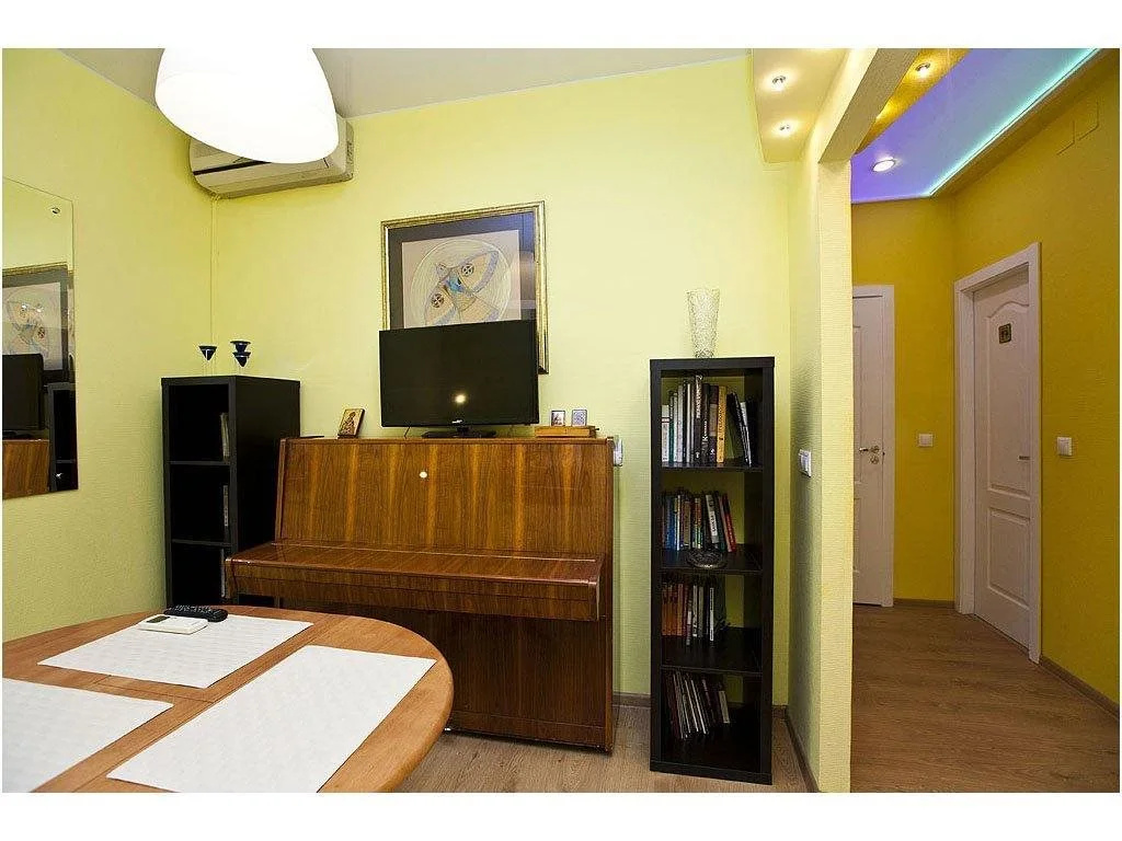 Life Saint-Petersburg Living Quarters