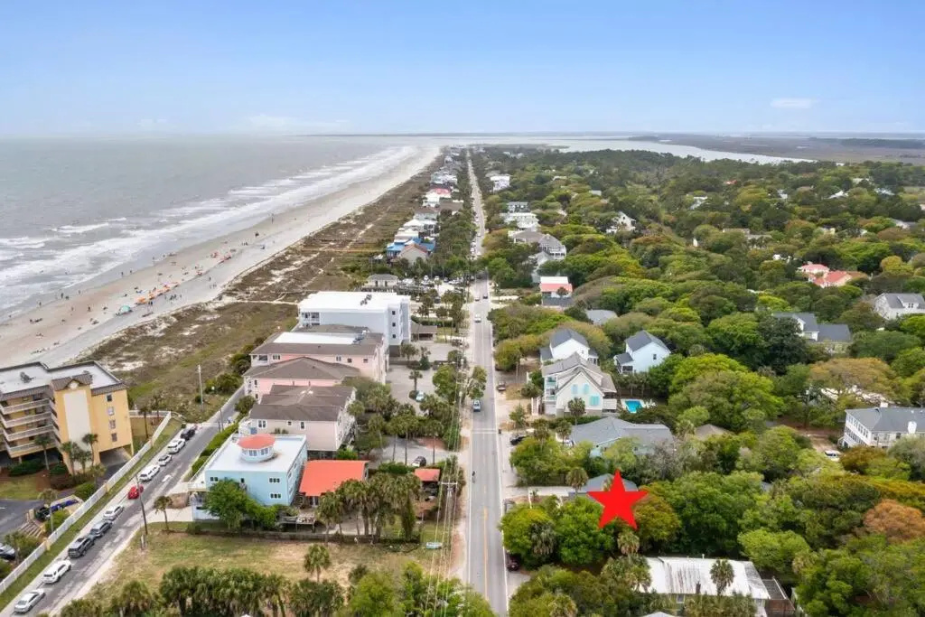 208 W Ashley - Central Location - 2 Mins to the Beach