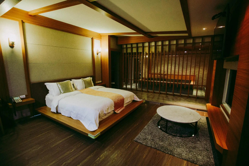 Standard Double room (full double bed)