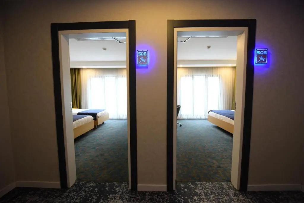 Comfort room