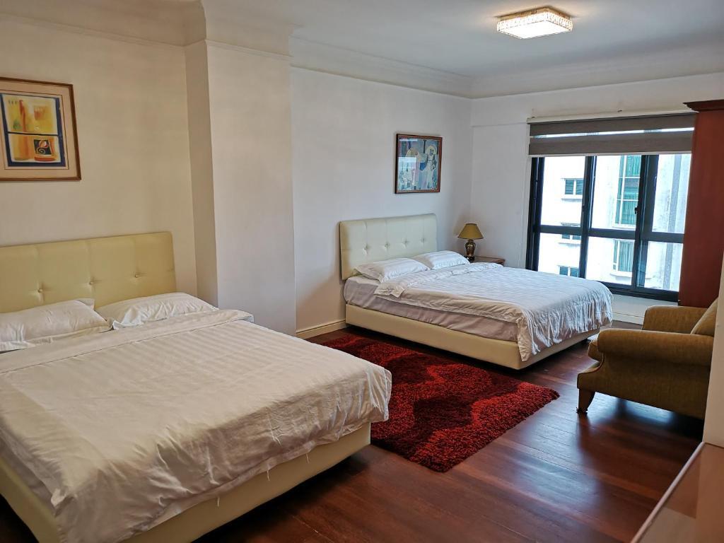 Marina Court Luxury Penthouse