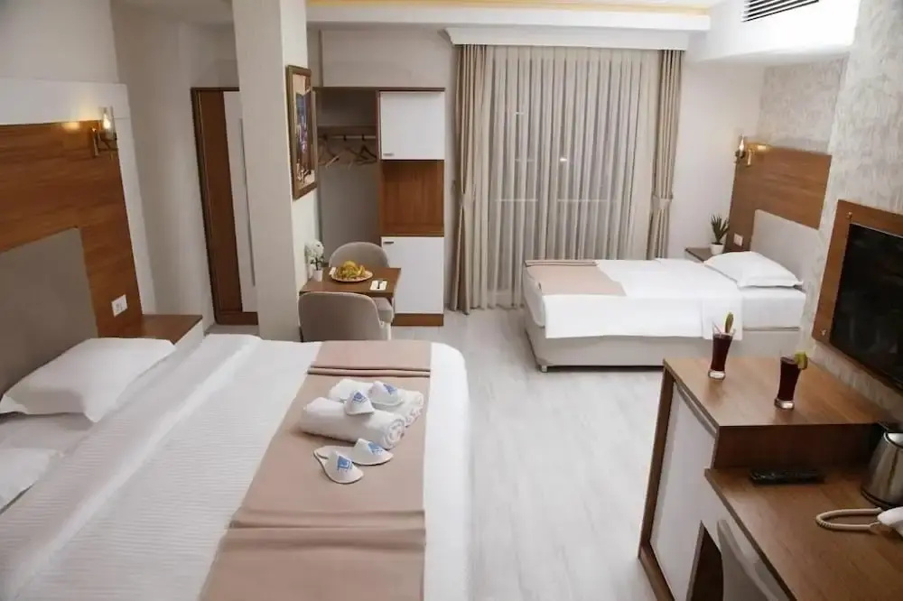 Standard Double Family room (twin beds)