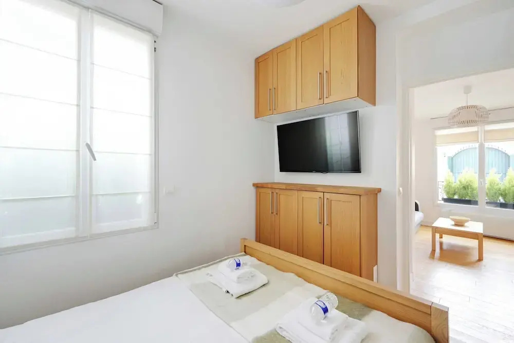 Voir la photo 2 — Charming Apartment - 1br-4p- Suresnes