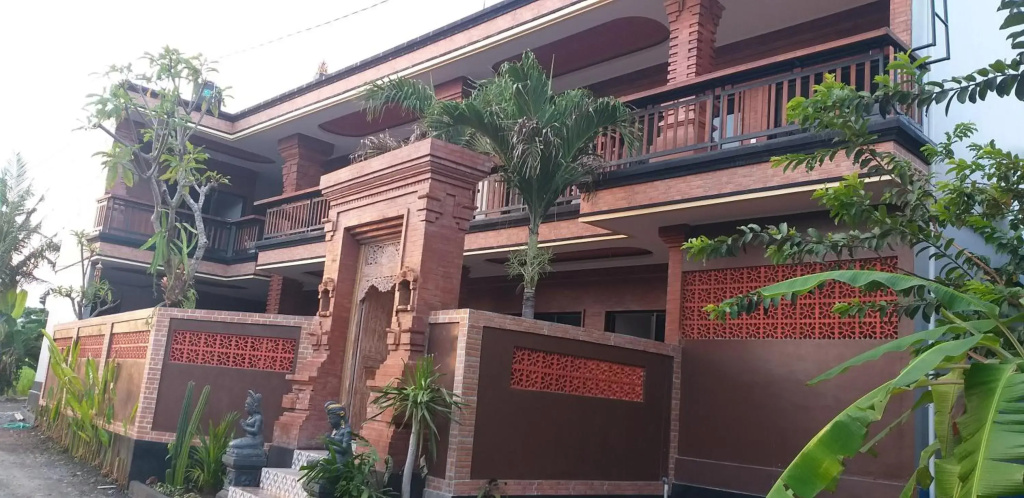 Dados Guest House