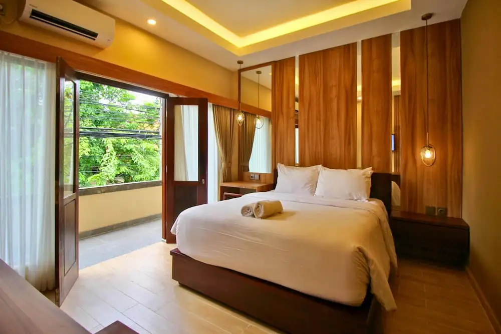 Premier room