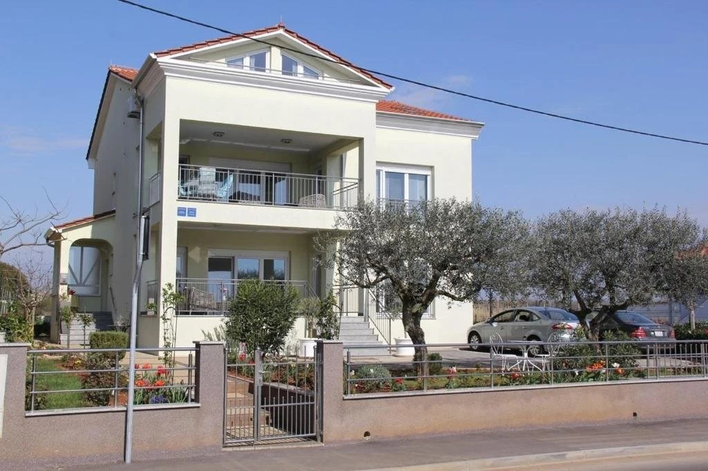 Apartments Villa Lili