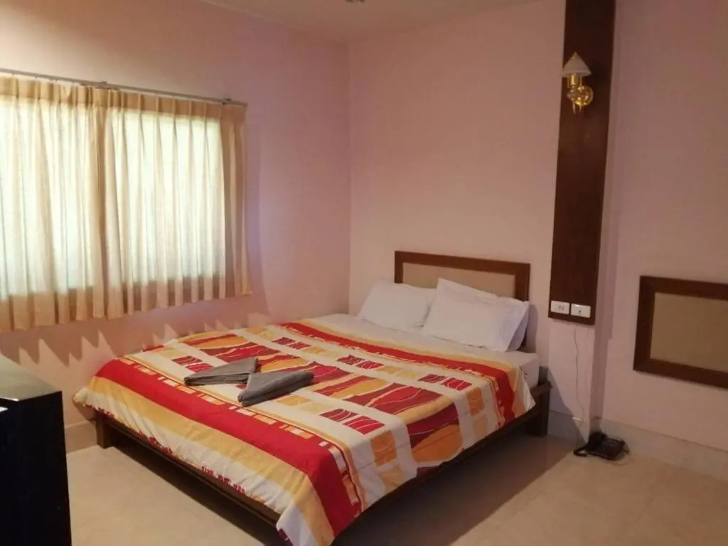 Superior Double room (full double bed)