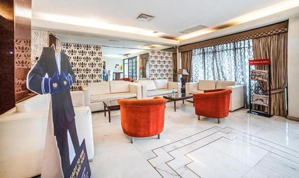 Fabhotel Bmk Grand
