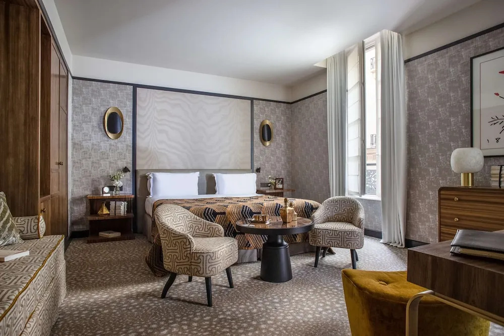 Executive Club room