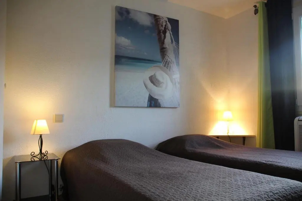 Standard Double room (twin beds)