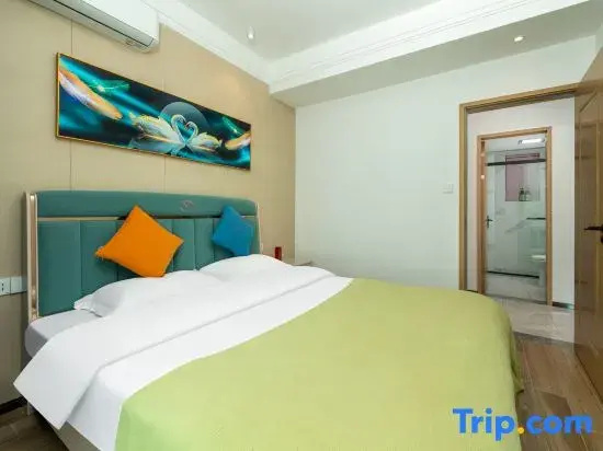 2 Bedrooms Standard room with city view
