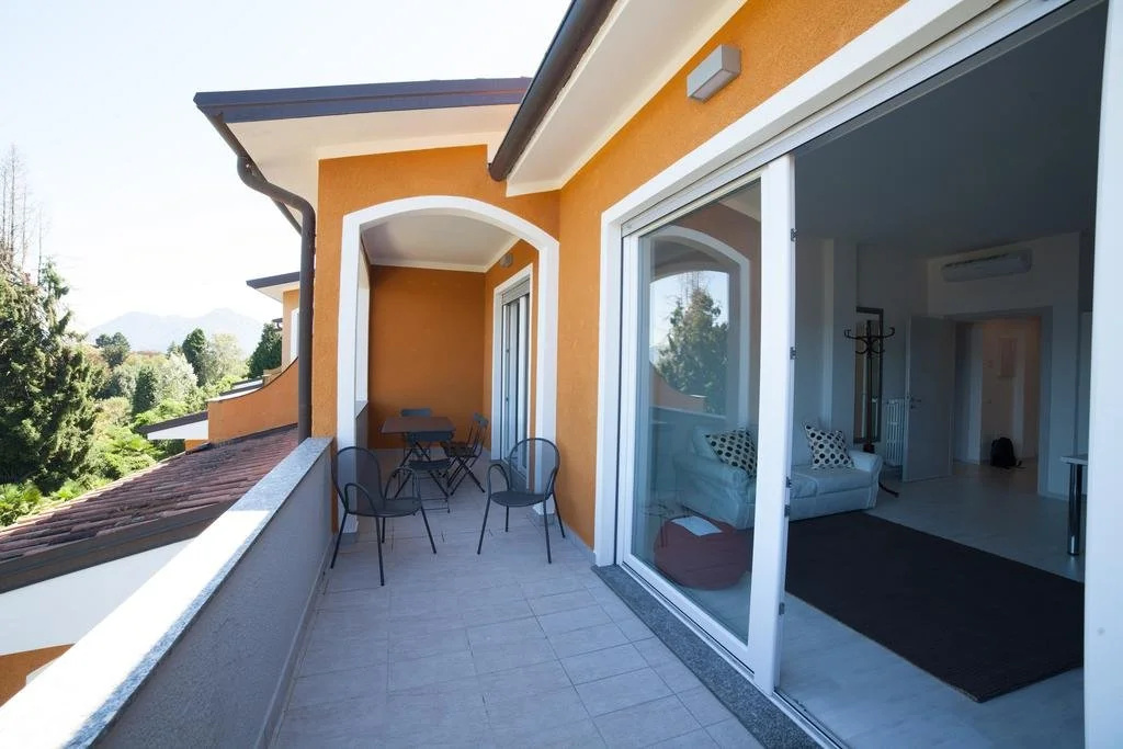 Balcony & Terrace