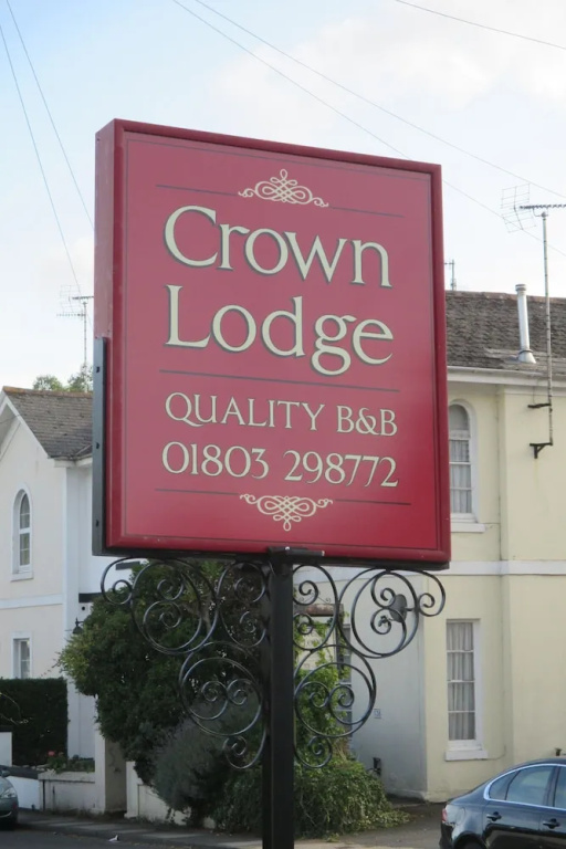 Crown Lodge