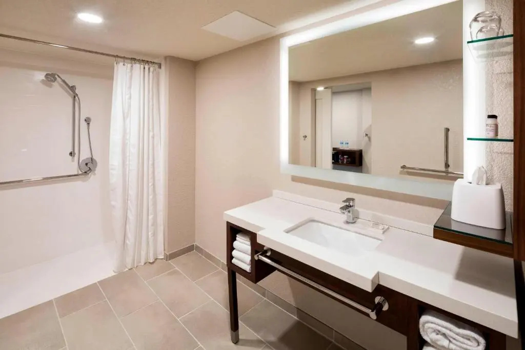 Delta Hotels by Marriott Minneapolis Northeast - Chambres