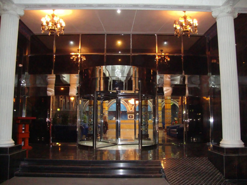 Gulf Gate Hotel - фото 2