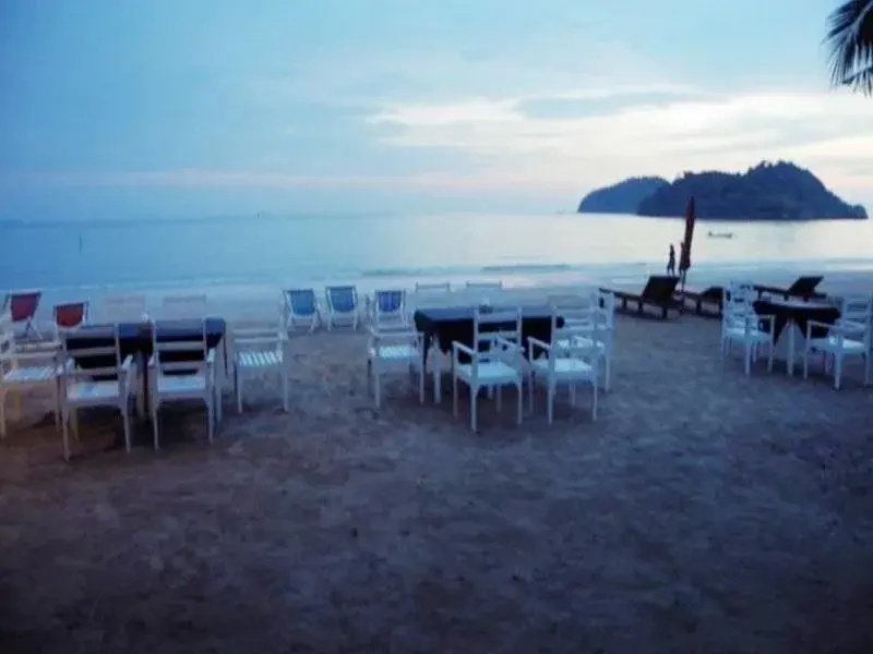 Beach & Waterfront